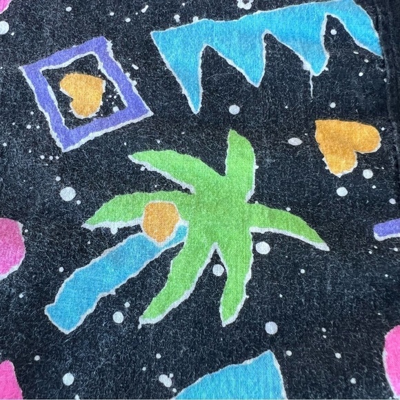 VTG Alaska Relaxed Fit TShirt Flamingo Palm Tree Heart Tropical Neon Vibe XL USA - Picture 9 of 14